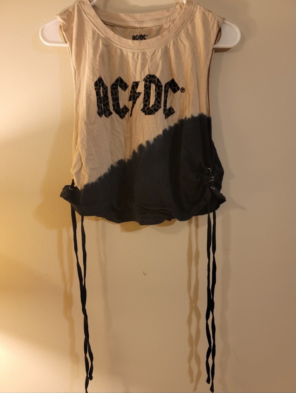 AC/DC Women's Beige and Black Tie-Dye Sleeveless Band Tank